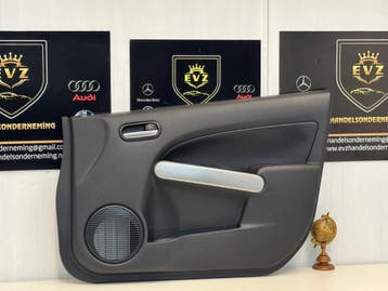Mazda 2 bekleding portier rechts voor bj.2012 D651684C1, Auto-onderdelen, Interieur en Bekleding, Gebruikt, Mazda