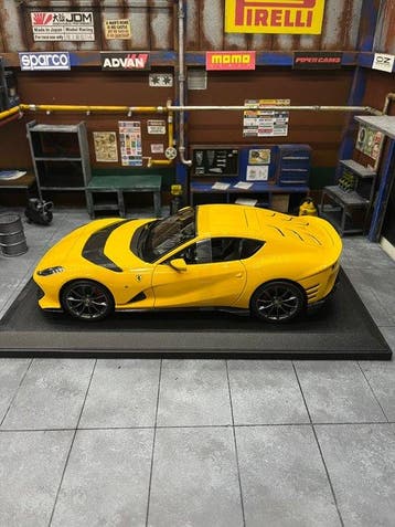 Bburago 1:18 - Modelauto - Ferrari 812 Competition 2021, Nieuw