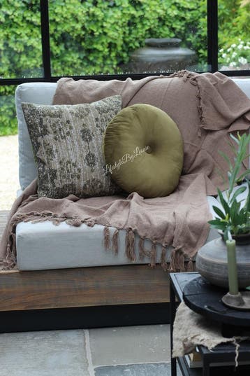 Rond velvet kussen Olive 40 cm, Huis en Inrichting, Woonaccessoires | Kussens, Ophalen of Verzenden, Nieuw
