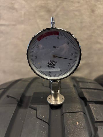 2x Hankook Ventus S1 evo3 - 255/45 R18 - 7,5 mm - DOT 0124, Ophalen, 18 inch, Gebruikt, 255 mm