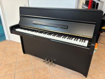 Yamaha piano, 1.08m hoog * Kleine piano - Grote kwaliteit, Verzenden, Zwart, Zo goed als nieuw, Piano