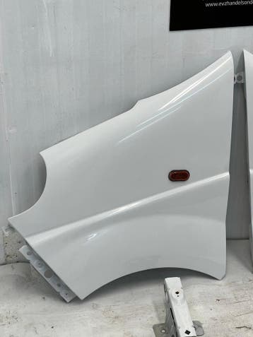 Renault Trafic bj.2006 spatbord/voorscherm rechts en links, Gebruikt, Links, Renault, Spatbord