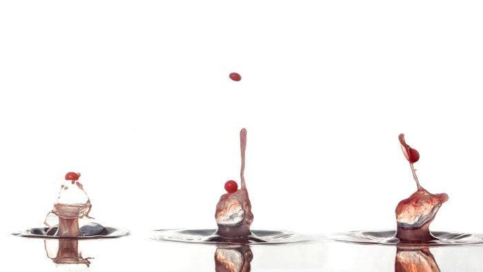 Viktoria Farkas - Captured Chaos - XXL, Antiek en Kunst, Kunst | Designobjecten