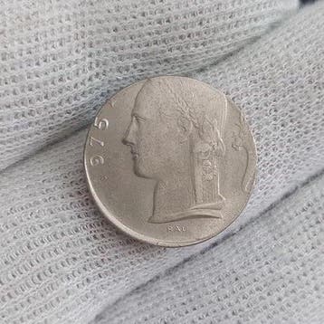 België. Boudewijn I. 5 Francs 1975, Erreur de flan (RARE)