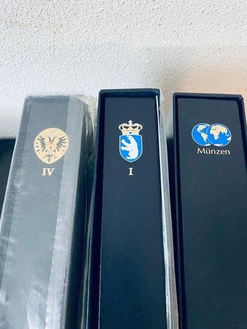 Wereld - 3x Davo LX Albums, Oostenrijk Leeg , Munten met, Gestempeld