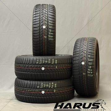 225/45/18 95H RSC * Pirelli winterbanden 5,7/5mm profiel 4X, 18 inch, Gebruikt, Band(en), Personenwagen