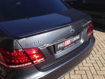Mercedes E-klasse W212 AMG achterklep spoiler - gespoten, Verzenden