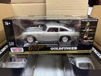 Goldfinger - Sean Connery - Motor Max, Nieuw