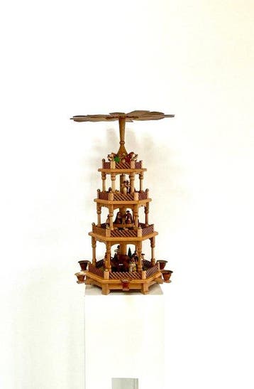 DDR Weihnachtspyramide - Kerststal - Vierlaags kerstpiramide