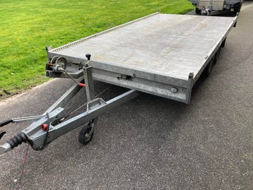 Autoambulance oprijwagen aanhanger aanhangwagen 2020, Gebruikt
