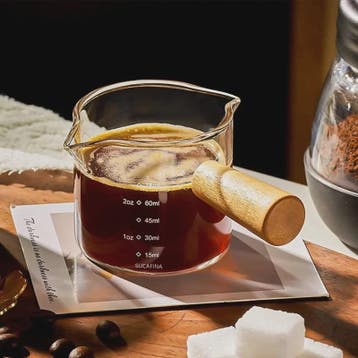 Glazen Espresso Maatbeker 75ml met Dubbele Uitloop en Houten, Antiek en Kunst, Verzenden