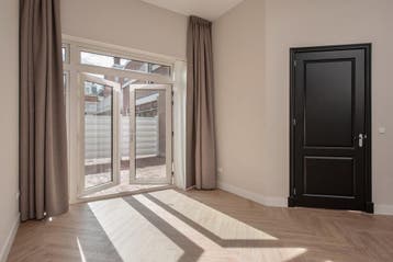 Te huur: Appartement Dirk Hoogenraadstraat in Den Haag, Den Haag, Appartement, Zuid-Holland