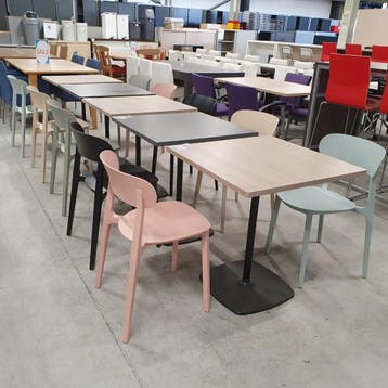 Steppel stevige kunststof stoel - stapelbaar - zwart, Huis en Inrichting, Stoelen, Ophalen of Verzenden, Nieuw