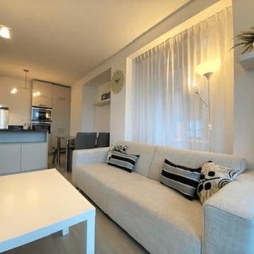 Studio in Den Haag gevonden voor €800,- pm, Huizen en Kamers, Kamers te huur, Den Haag