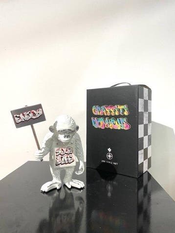 Van Apple - Graffiti Monkey - Enjoy Your Life