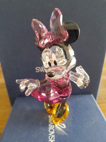 Swarovski - Beeldje - Minnie Mouse - Colored Edition -