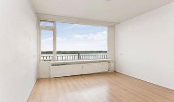 Te Huur 2 Kamer Appartement Saffierstraat In Alphen aan den, Direct bij eigenaar,  Alphen aan den Rijn, Appartement, Zuid-Holland