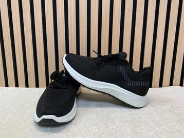 Partij sneakers zwart/grijs – maat 41 t/m 44, Kleding | Heren, Schoenen, Ophalen, Nieuw, Sneakers of Gympen