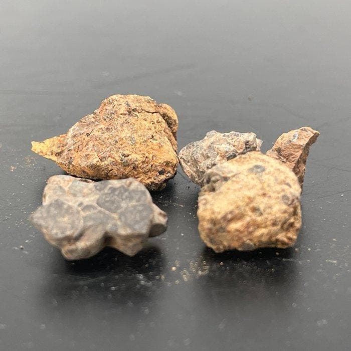 Pakket Diogenita NWA 14056 meteoriet van VESTA, asteroïde, -, Verzamelen, Mineralen en Fossielen