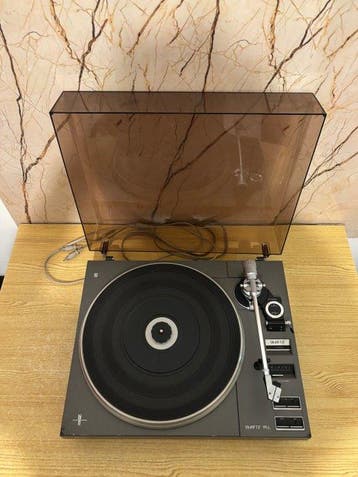 Philips - 887 / Halfautomatische riemaandrijving met kwarts, Nieuw