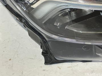 Volvo XC40 LED rechter koplamp rechts 32133578, Ophalen, Gebruikt