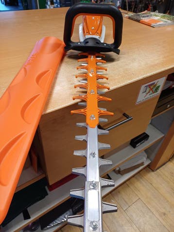 STIHL HSA 94 R / HSA 130 R accu heggenschaar (Aanbieding), Verzenden, Zo goed als nieuw, Accu, STIHL