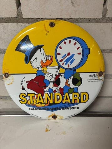 Rond metalen reclamebord met Donald Duck, Dagobert Duck en, Nieuw