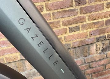 Gazelle Grenoble C5+.57 cm.Belt. Bosch hmb.Inruil mogelijk, Nieuw, Ophalen of Verzenden, 50 km per accu of meer, 55 tot 59 cm