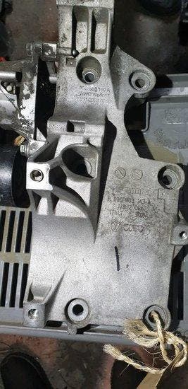 Dynamosteunen R03G903143A, Auto-onderdelen, Nieuw
