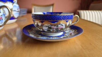 Theeservies (24) - Nippon - Porselein - Blauw-gouddecor met, Antiek en Kunst