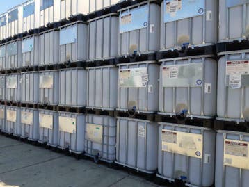 Gevraagd: kunststof kratten palletboxen kisten pallets