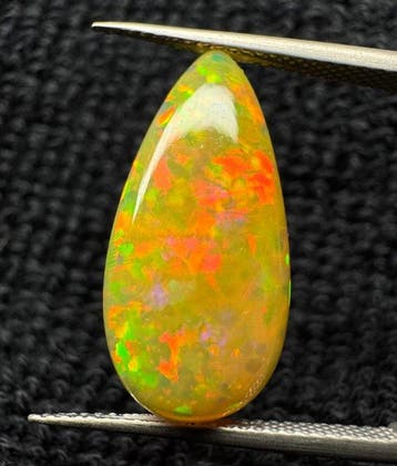 Opaal Cabochon- 1.26 g
