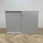 Kinnarps schuifdeurkast vv 4 legborden en sleutel, Ophalen of Verzenden, Gebruikt