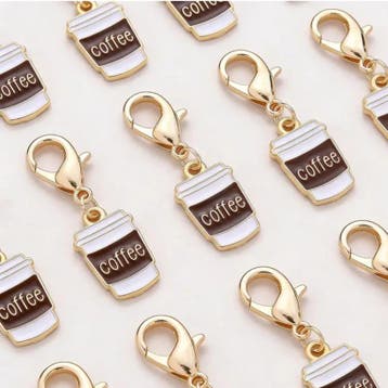5 gelukshangers - koffie - barista -coffe - liefde - goud..., Sieraden, Tassen en Uiterlijk, Bedels, Ophalen of Verzenden, Nieuw