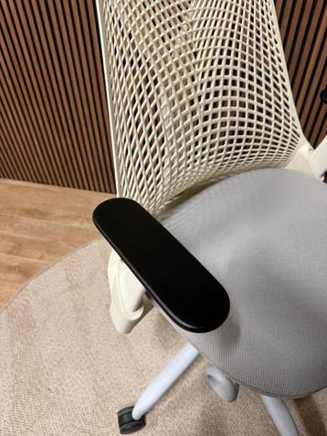Voorraad Witte Herman Miller Sayl Stoelen - Met Garantie, Verzenden, Wit, Zo goed als nieuw, Bureaustoel