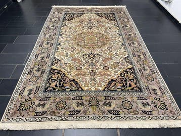 Kasjmier zijde - Vloerkleed - 350 cm - 220 cm, Huis en Inrichting, Stoffering | Tapijten en Kleden, Nieuw
