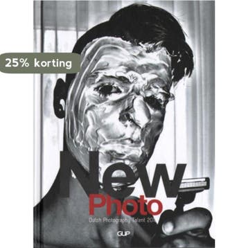 The new effect continues / New Dutch Photography Talent /, Verzenden, Zo goed als nieuw, Linelle Deunk