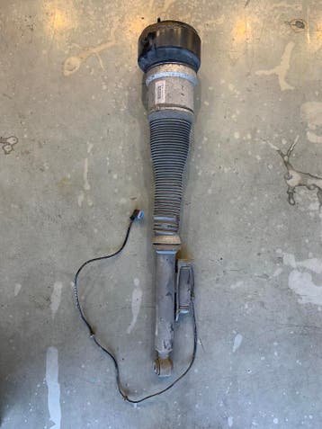 Mercedes W221 S400 schokdemper veerpoot achter A2213202113, Gebruikt, Mercedes-Benz