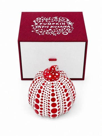 Yayoi Kusama (after) - Figuur - Dots Obsession Pompoenrood -, Nieuw