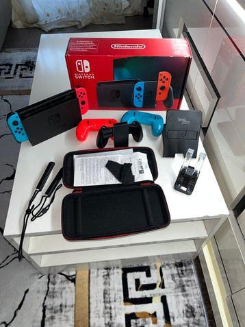 Nintendo - Switch - Nintendo Switch - Spelcomputer - In, Nieuw