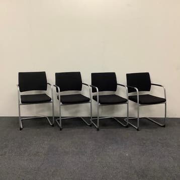 complete set van 4 stuks Ahrend vergaderstoelen,, Ophalen of Verzenden, Gebruikt, Stof