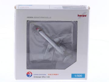 Schaal 1:500 Herpa 518253 Embraer ERJ-145 China Eastern R..., Ophalen of Verzenden, Zo goed als nieuw