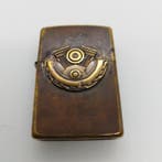 Zippo - Mechero Zippo Engine Harley Davidson in brass -, Verzamelen, Rookartikelen, Aanstekers en Luciferdoosjes, Nieuw