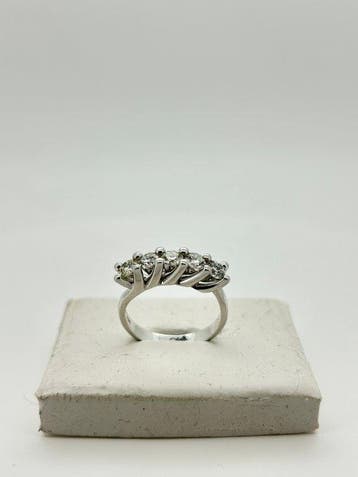 Ring - 18 karaat Witgoud - 0.75ct. tw. Diamant (Natuurlijk), Nieuw