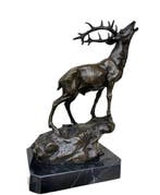 Beeldje - Edelhert - Brons, Marmer