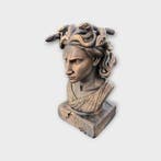 Bust of a Gorgon statue - handpainted home decor mythical lo, Verzenden, Nieuw