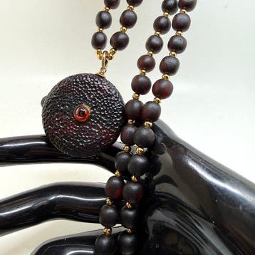 Baltisch amber gegraveerde hanger en ketting - Barnsteen -