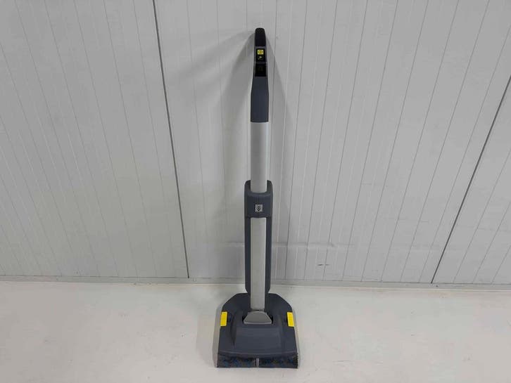 KARCHER SCHROBMACHINE BR 30/1 C Bp, Doe-het-zelf en Verbouw, Reinigingsmachines, Gebruikt, Ophalen of Verzenden