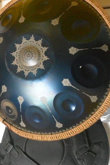 Handpan - Koerdisch in Dmineur-10 tonig - Aantal items: 1 -, Nieuw