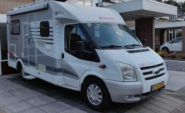 2 pers. Dethleffs camper huren in Roosendaal? Vanaf € 84 p.d, Caravans en Kamperen, Verhuur